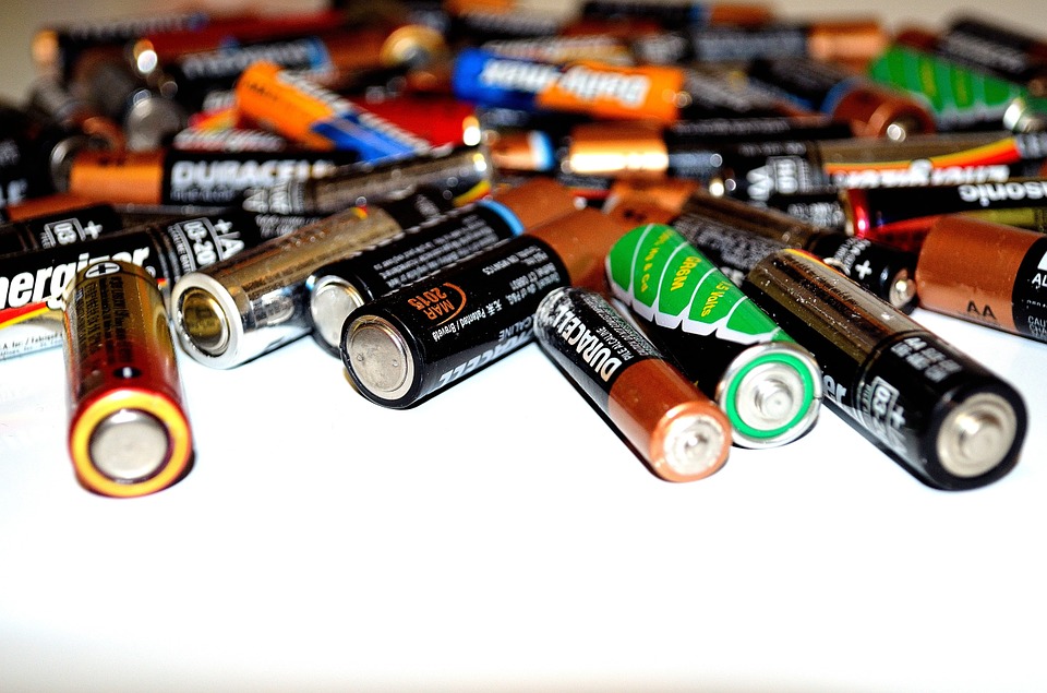 Curious Kids: how do batteries work?